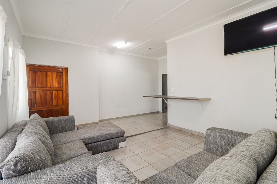 To Let 1 Bedroom Property for Rent in Die Bult North West